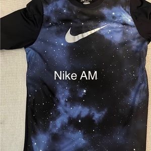 Men’s Nike Dry fit AM shirts. Comes as a lot. In good condition and gently used.